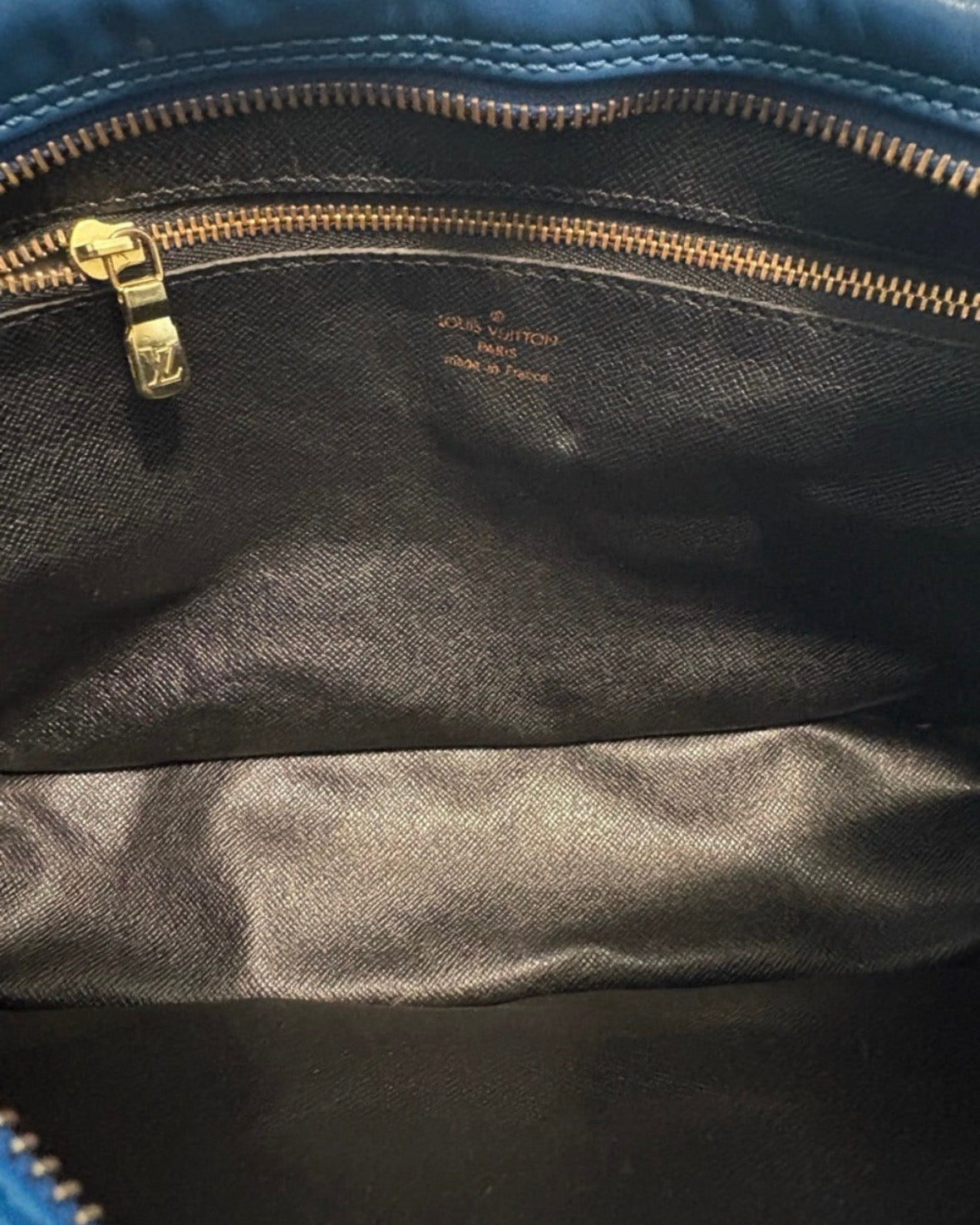 Louis Vuitton Trocadéro 27 shoulder bag in rare Toledo Blue Epi leather