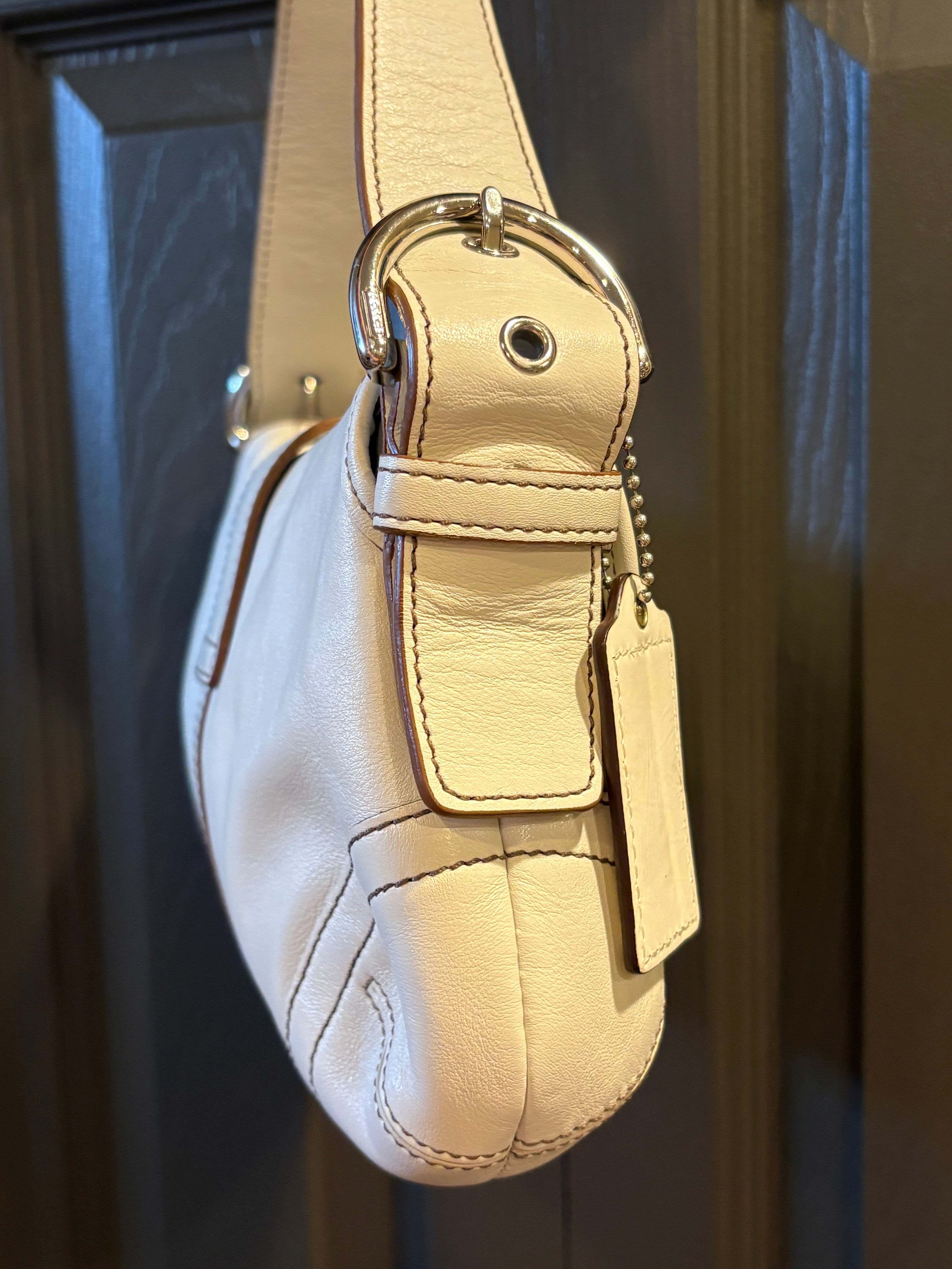 Vintage Coach Mini Soho Shoulder Bag – Off White Leather Y2K