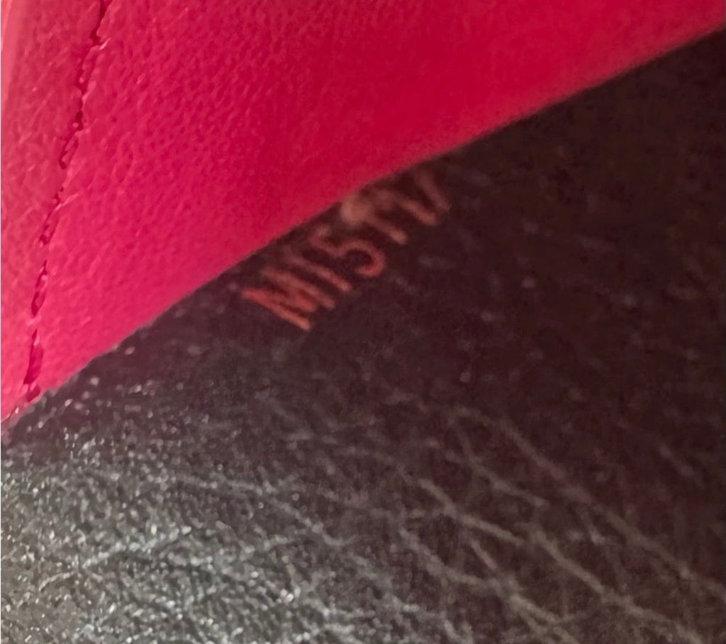 Louis Vuitton Capucines Wallet – Black Taurillon Leather / Hot Pink Interior