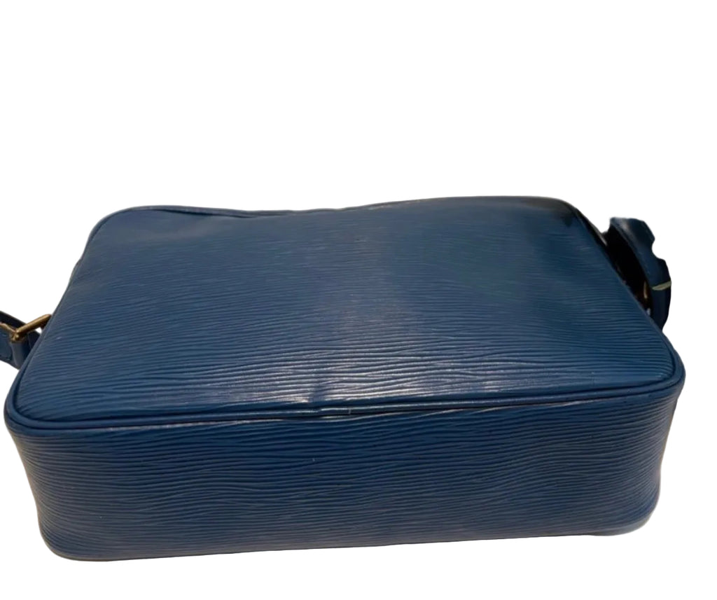 Louis Vuitton Trocadéro 27 shoulder bag in rare Toledo Blue Epi leather