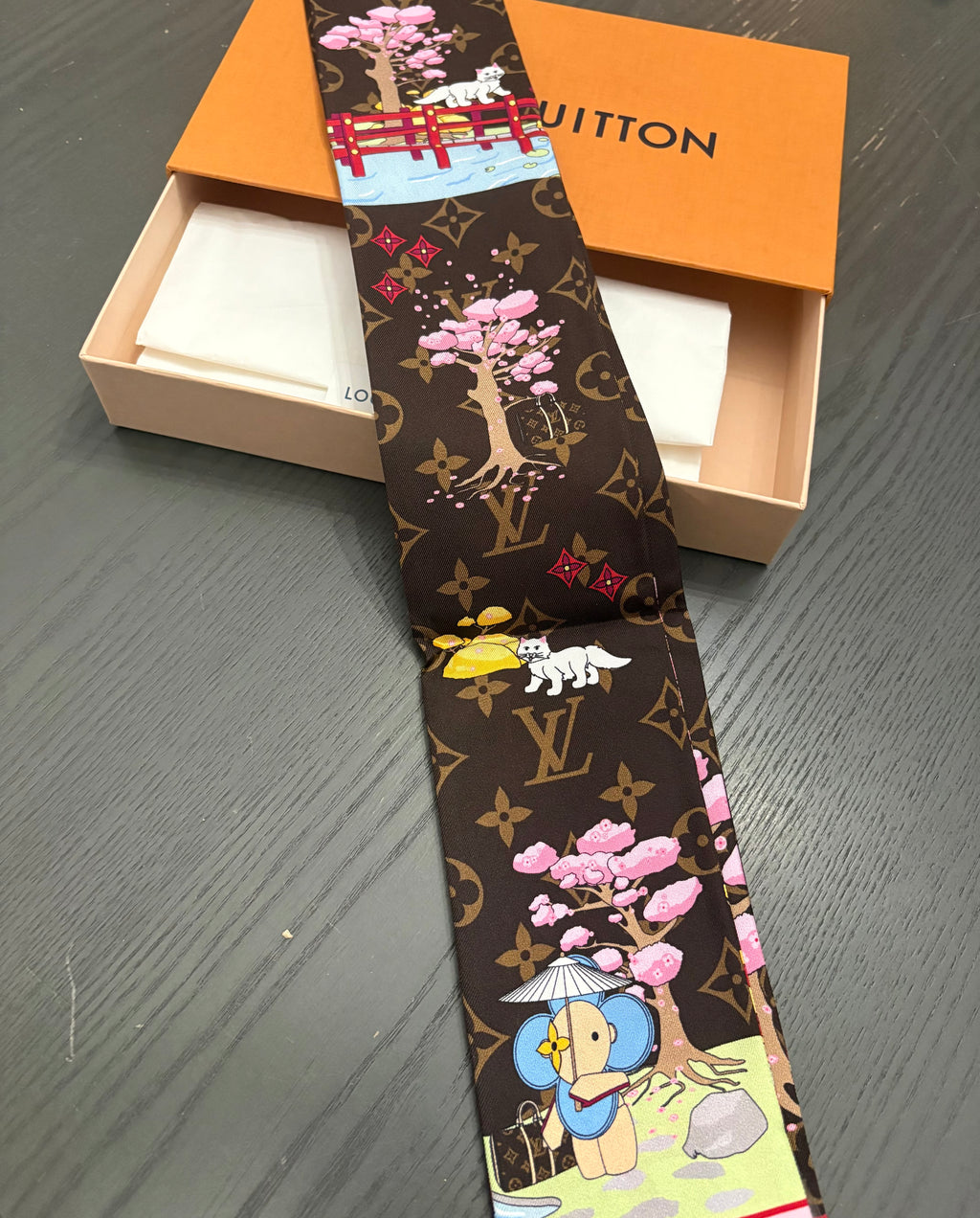 Louis Vuitton Japan Xmas Bandeau Vivienne Holiday 2021 Silk Scarf