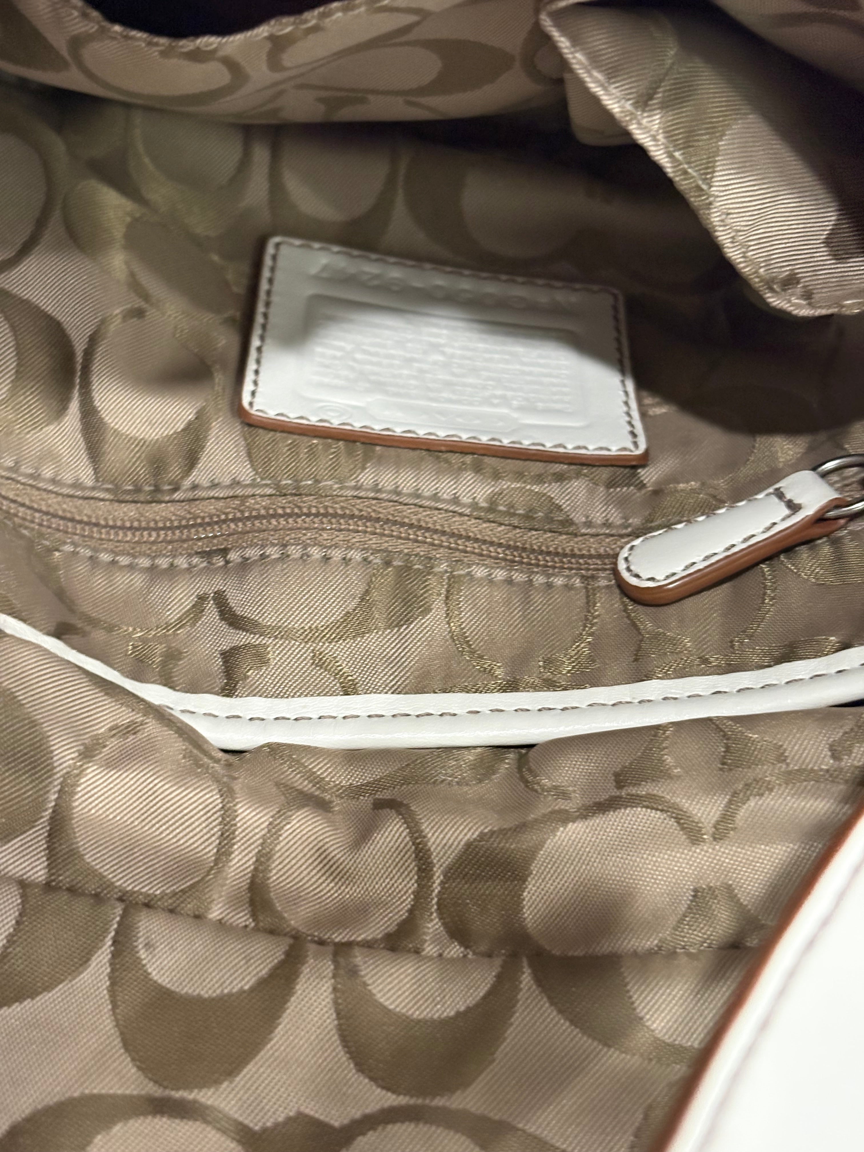 Vintage Coach Mini Soho Shoulder Bag – Off White Leather Y2K