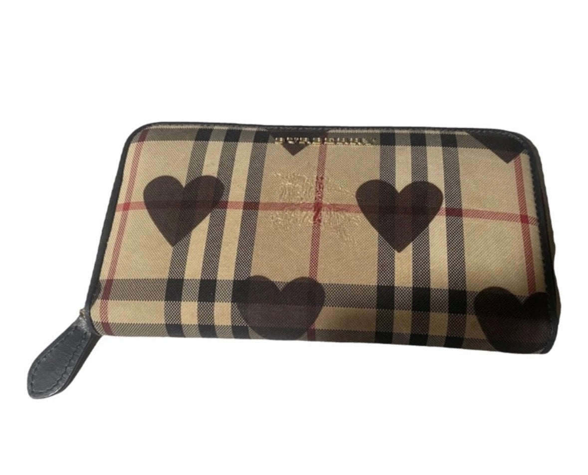 Burberry Heart Print Nova Check Zip-Around Wallet