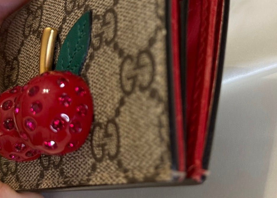 Gucci GG Supreme Cherry Wallet