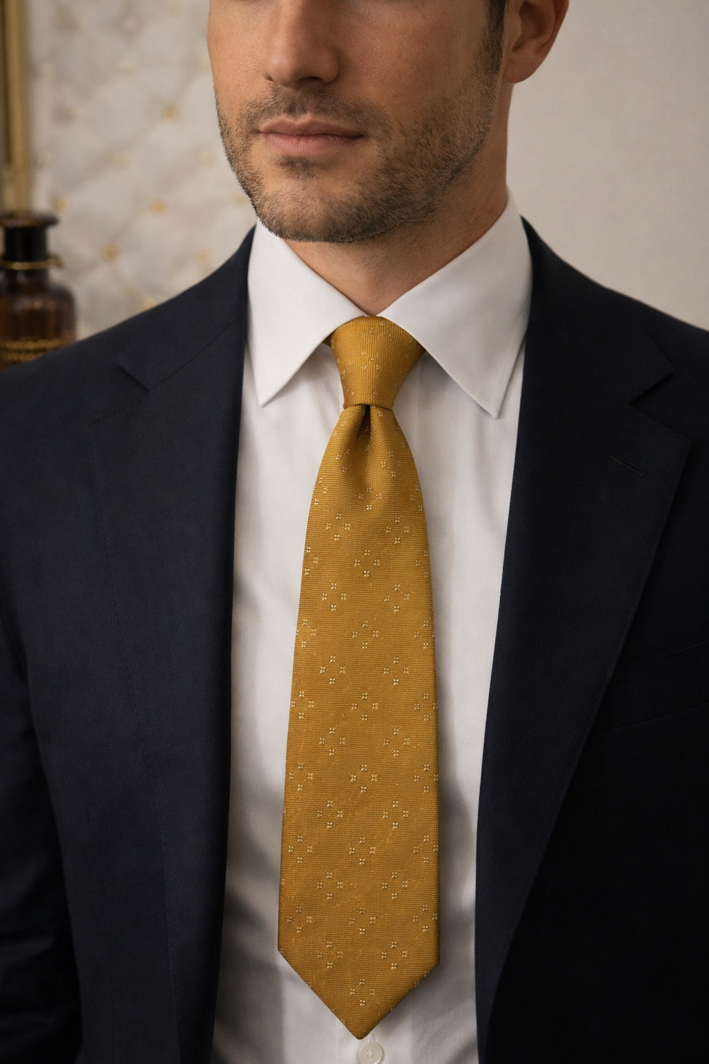 Louis Vuitton Silk Tie – Gold Pattern – Made in France