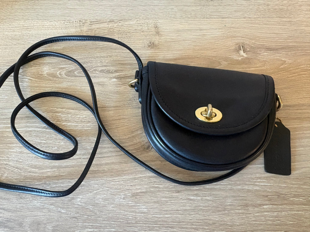 Vintage Coach Mini Watson Black Leather Crossbody Turnlock Bag 6606