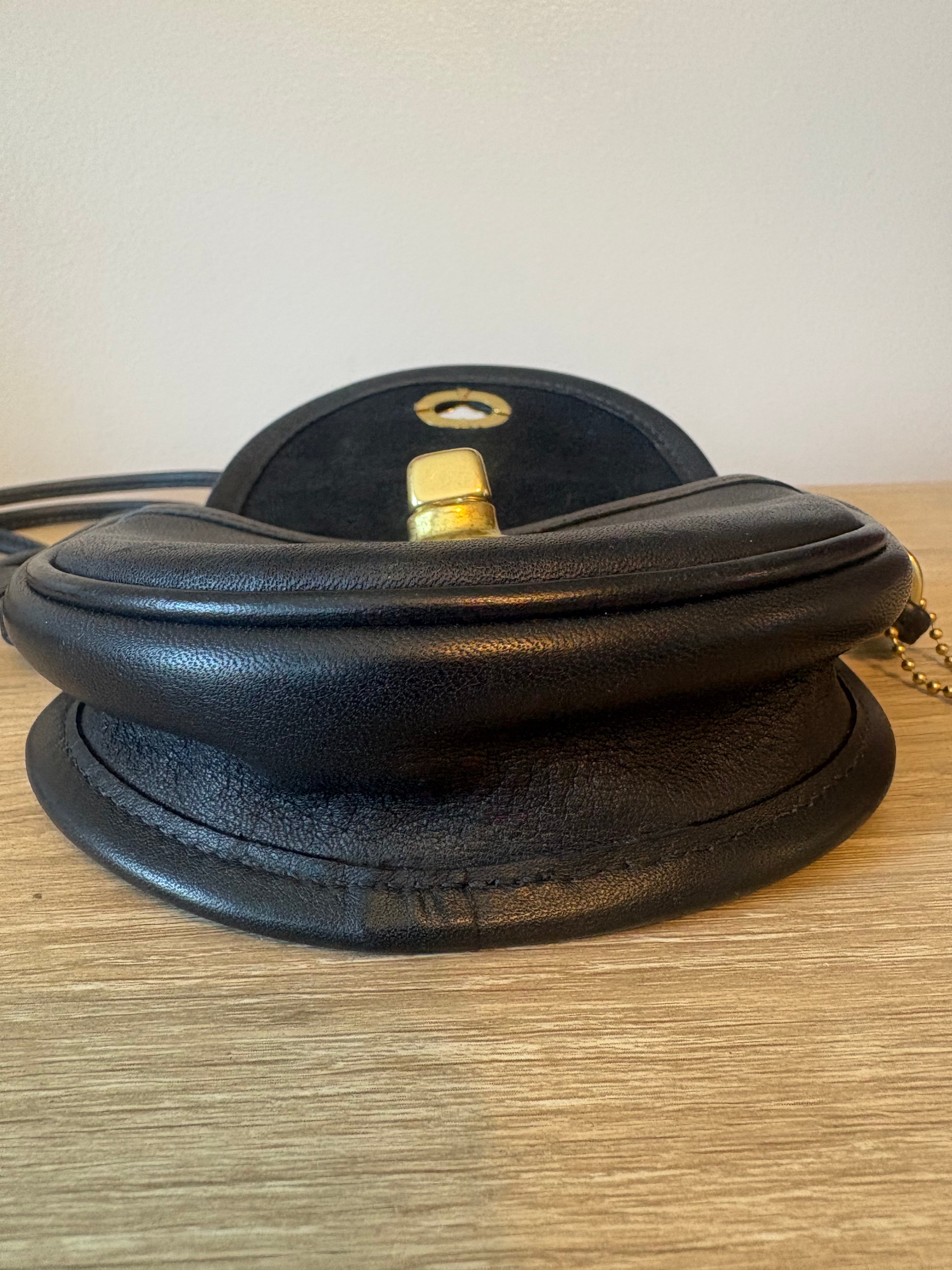 Vintage Coach Mini Watson Black Leather Crossbody Turnlock Bag 6606