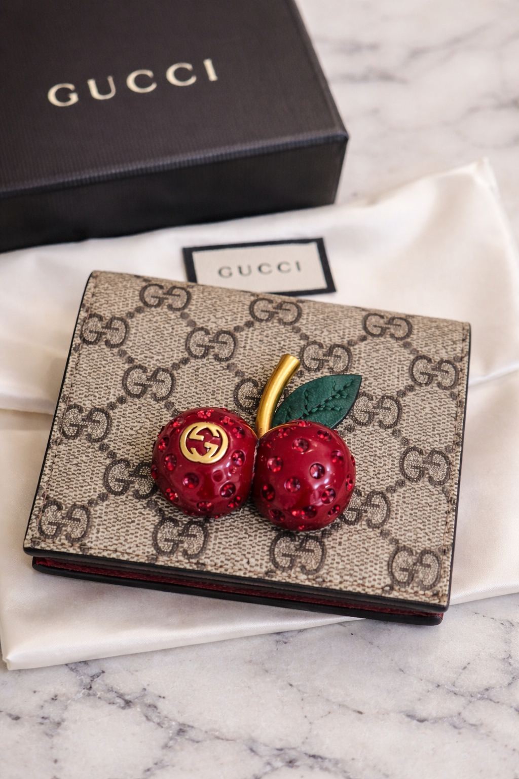 Gucci GG Supreme Cherry Wallet