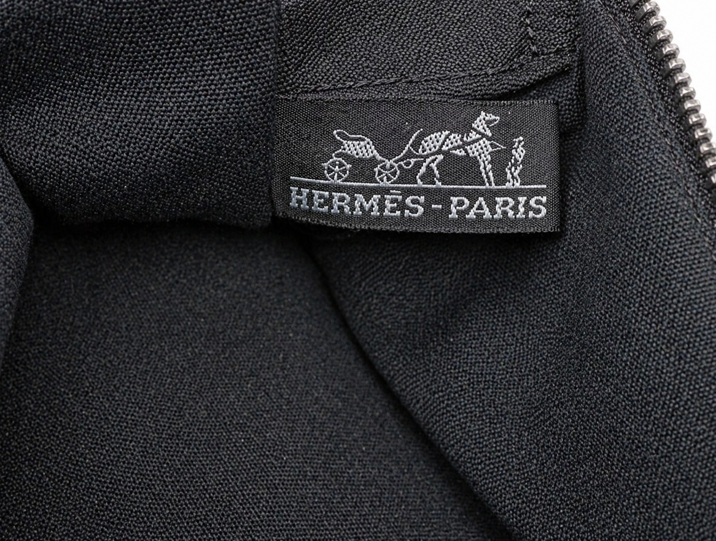Hermès Paris Fourre Tout MM Tote – Black & Gray Canvas