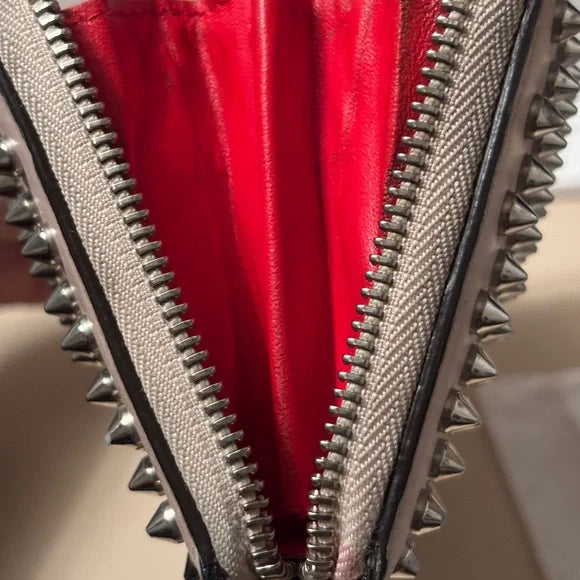 Christian Louboutin Panettone Spiked Zippy Wallet – Blush / Beige Leather