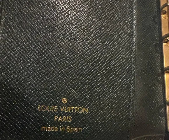 LOUIS VUITTON Taiga Leather Agenda – Dark Green (Epicea)
