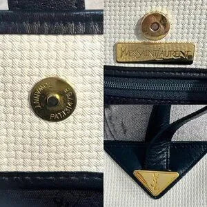 Yves Saint Laurent (YSL) Triangle Plate Cassandra Handle Bag w/COA and dust bag