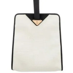 Yves Saint Laurent (YSL) Triangle Plate Cassandra Handle Bag w/COA and dust bag